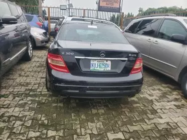 Mercedes-Benz C 300