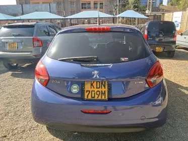 Peugeot 208