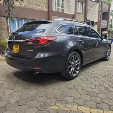 Mazda Atenza 