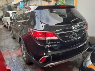 Hyundai Grand Santa Fe
