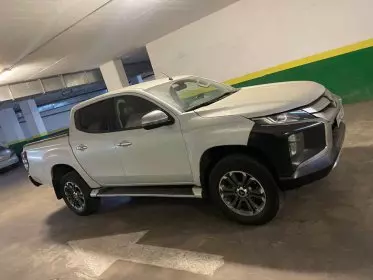 Mitsubishi L200 D/C Sportero A/T