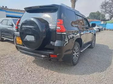 Toyota Land Cruiser Prado VX.L
