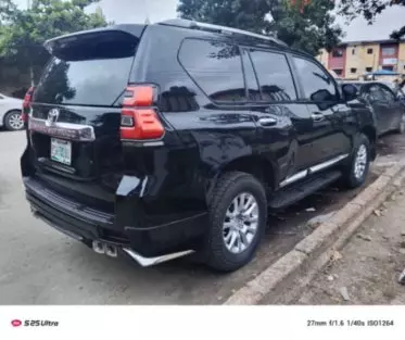 Toyota Landcruiser Prado