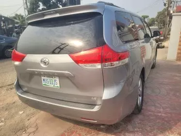 Toyota Sienna