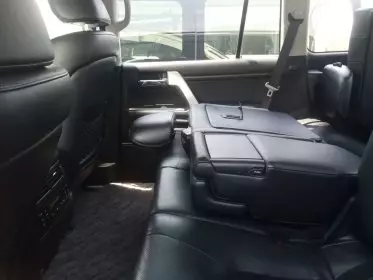 Toyota Landcruiser  V8