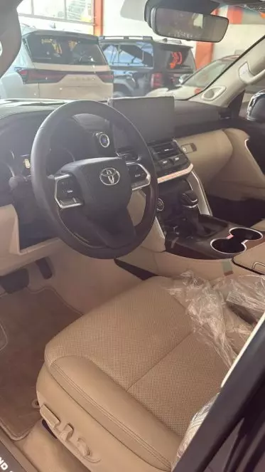 Toyota Land Cruiser Prado VX.L