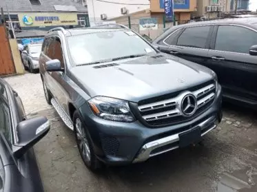 Mercedes-Benz GLS 450