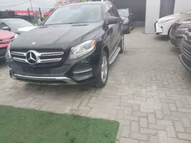 Mercedes-Benz GLE 350