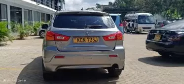 Mitsubishi RVR
