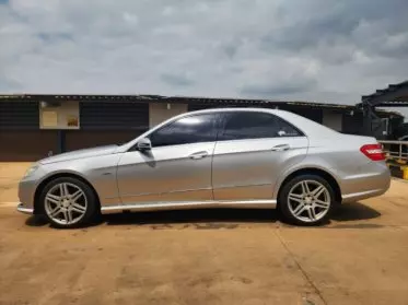 Mercedes-Benz E250