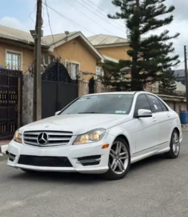 Mercedes-Benz C 300
