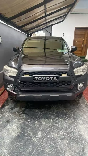 Toyota Tacoma