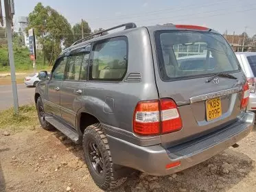 Toyota Landcruiser Prado