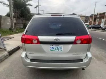 Toyota Sienna