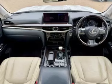 Lexus LX 570