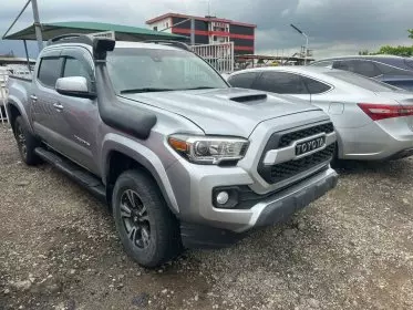 Toyota Tacoma