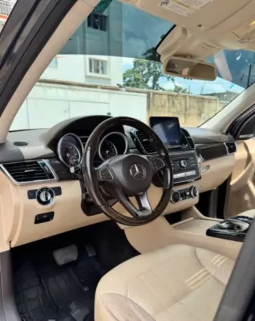 Mercedes-Benz GLE 350