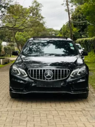Mercedes-Benz E250
