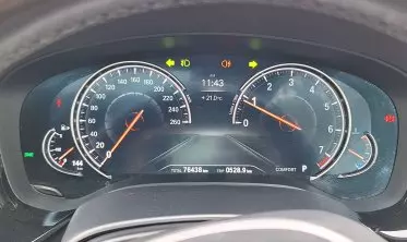 BMW 523I
