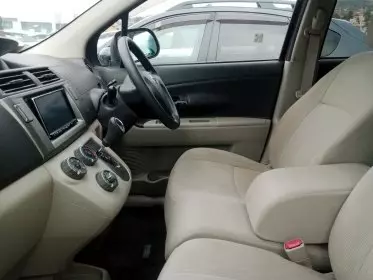 Toyota Passo Sette