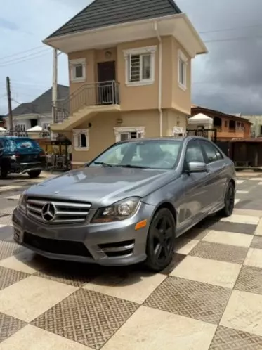 Mercedes-Benz C 300