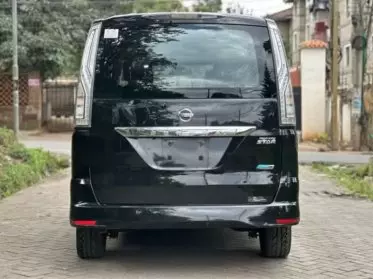 Nissan Serena Hybrid 