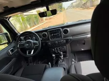 JEEP Wrangler Sahara