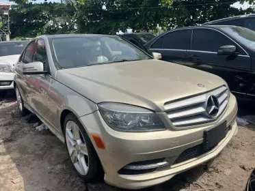 Mercedes-Benz C 300