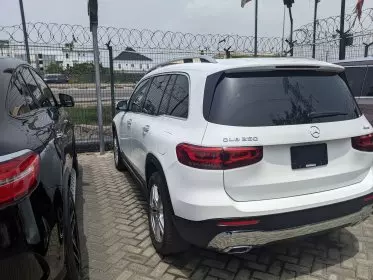 Mercedes-Benz GLB 250