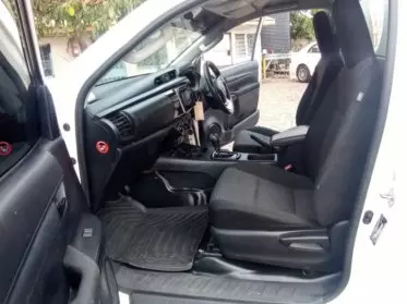 Toyota Hilux 