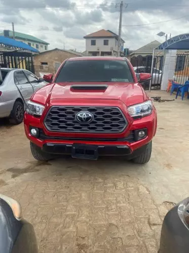 Toyota Tacoma