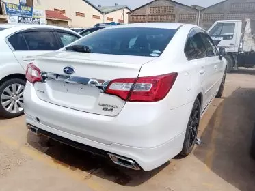 Subaru Legacy B4