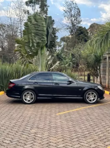 Mercedes-Benz C 200