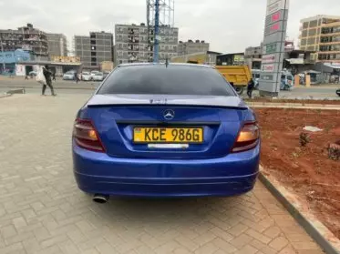 Mercedes-Benz C200