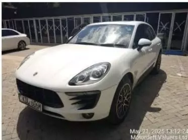 PORSCHE Macan