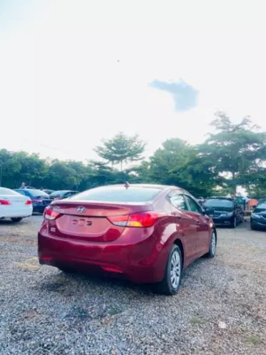 Hyundai ELANTRA CN7
