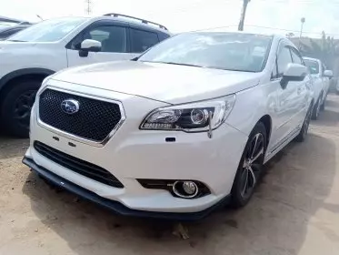 Subaru Legacy B4