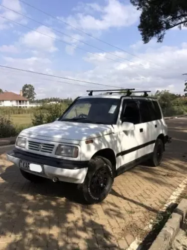SUZUKI Escudo