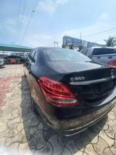 Mercedes-Benz C 300