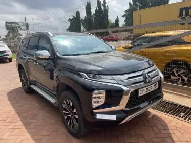 Mitsubishi Pajero Sport GLS Petrol