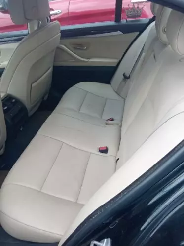 BMW 528i