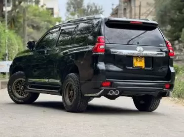 Toyota Landcruiser Prado