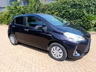 Toyota vitz hybrid