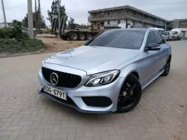 Mercedes-Benz C200