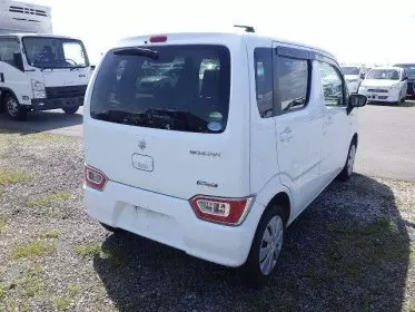 SUZUKI Wagon R+