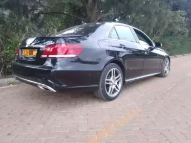 Mercedes-Benz E250