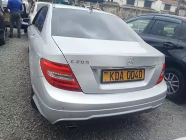 Mercedes-Benz C 200