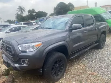 Toyota Tacoma