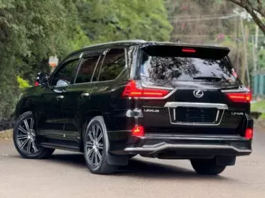 Lexus LX 570