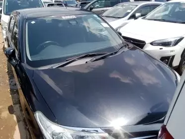 Toyota Fielder hybrid 